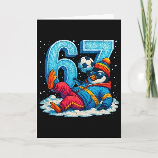 67 Pinguïn Voetbal Grappig Winter Meme Cadeau _2  Kaart (Voorkant)