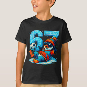 67 Pinguïn Voetbal Grappig Winter Meme Cadeau T-shirt