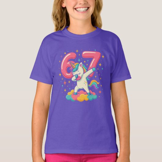 67 Six Seven Unicorn Retro Pop Culture T-shirt (Voorkant)