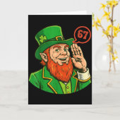 67 St Patricks Grappige Zes Zeven Meme Leprechaun Kaart (Gele Bloem)