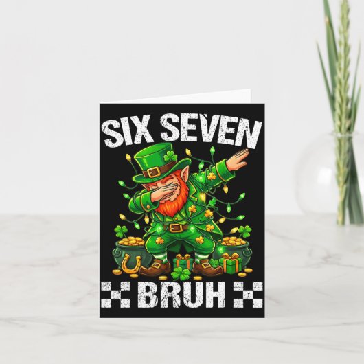 67 St Patricks Grappige Zes Zeven Meme Leprechaun Kaart (Voorkant)