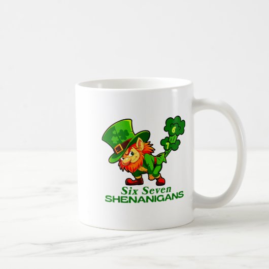67 Streken Grappige Zes Zeven 6 7 Meme St. Patrick Koffiemok (Rechts)