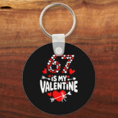 67 Valentijnsdag Meme 67ste verjaardag 6 7 Valenti Sleutelhanger (Voorkant)