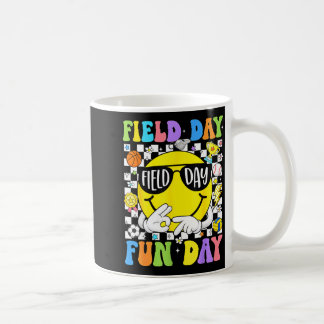 67 veld dag pret dag zes zeven glimlach gezicht le koffiemok