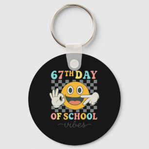 67e dag van school sfeer 67 meme schattig glimlach sleutelhanger