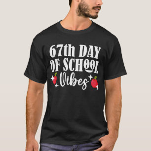 67e dag van school sfeer grappig 6 7 zes zeven mem t-shirt