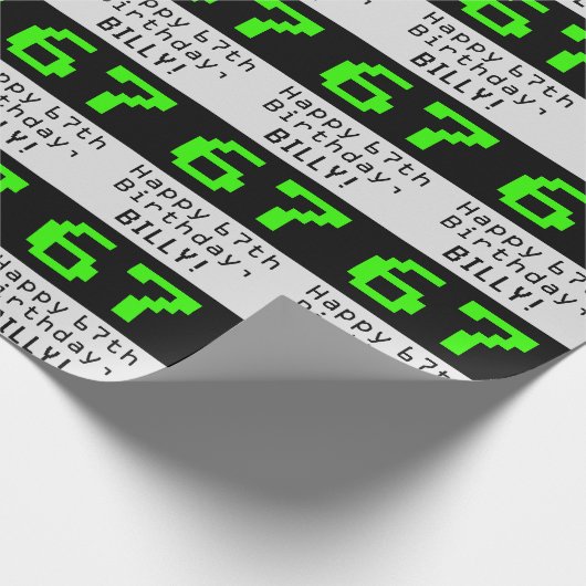 67e verjaardag - Nerdy / Geeky stijl "67" en naam Cadeaupapier (Hoek)