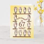 67e verjaardag, nieuwsgierige uilkaart. kaart (Gele Bloem)