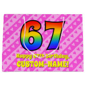 67e verjaardag: roze strepen & harten, regenboog # groot cadeauzakje (Voorkant)