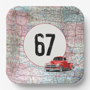 67ste verjaardag Rode Retro Truck op Wegenkaart Papieren Bordje