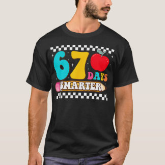 67Th Day Of School 67 Days Smarter Teacher Boy Gir T-shirt