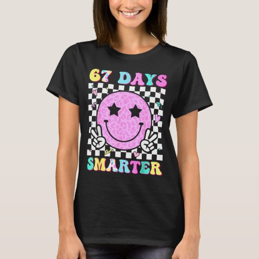 67th Day Of School Shirt 67 Days Smarter Teacher G (Voorkant)