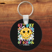 67th Day Of School Vibes 67 Days Smarter Teacher B Sleutelhanger (Voorkant)