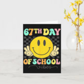 67th Day Of School Vibes Groovy Smile Face 67 Six  Kaart (Gele Bloem)