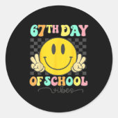 67th Day Of School Vibes Groovy Smile Face 67 Six Ronde Sticker (Voorkant)