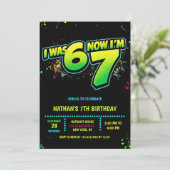 6 7 Jongen Neon Zes Zeven Verjaardag Graffiti Kaart (Staand voorkant)