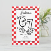 6 7 Meme Birthday Black Checkerboard Invitation Kaart (Staand voorkant)