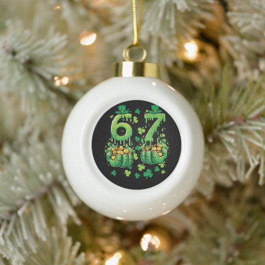 6 7 St Patricks Day Keramische Bal Ornament (Boom)