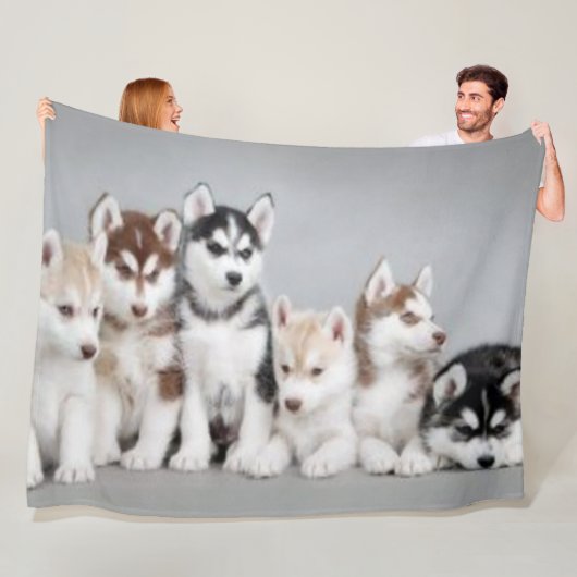 6 HUSKY PUPPIES FLEECE DEKEN (In situ)