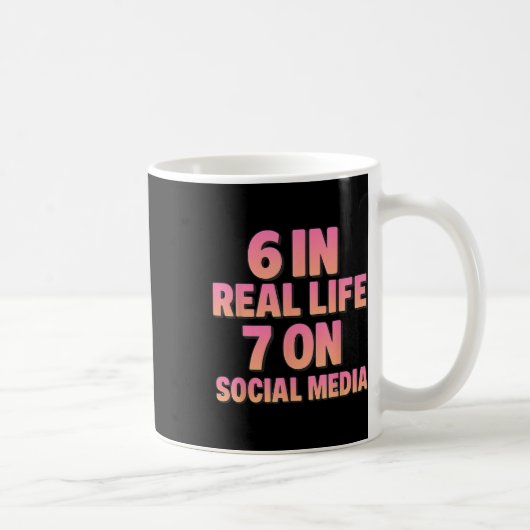 6 In het echte leven 7 Op sociale media Koffiemok (Rechts)