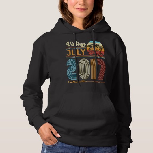 6 jaar op de verjaardag van de bevalling juli 201 hoodie (Voorkant)