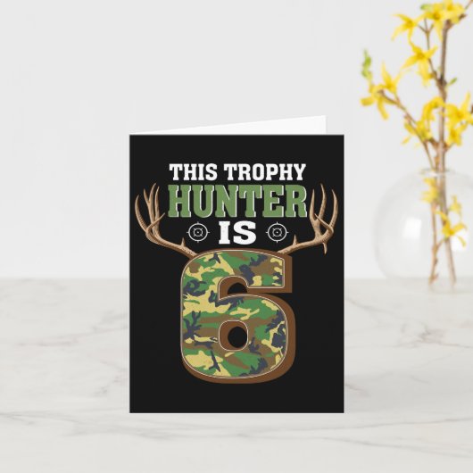 6 jaar oude jager 6e verjaardag van de geboorte De Kaart (Gele Bloem)