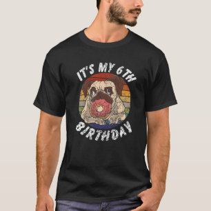 6 jaar oude pug en donut , vervormd 6Th B T-shirt