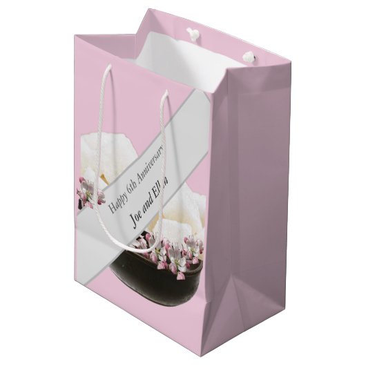 6e Jubileum, ijzer en suiker Medium Cadeauzakje (Voorkant Gekanteld)