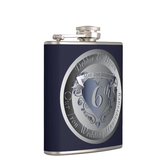 6e Jubileum van het IJzeren Bouw Medallion Heupfles (Rechts)