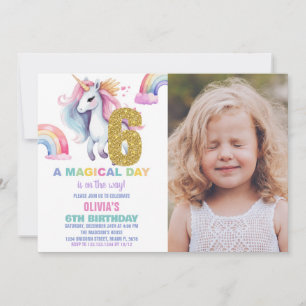 6e Rainbow Unicorn Verjaardag Uitnodigingen w foto