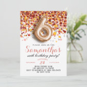 6e Roos Gold Birthday Uitnodiging (Staand voorkant)