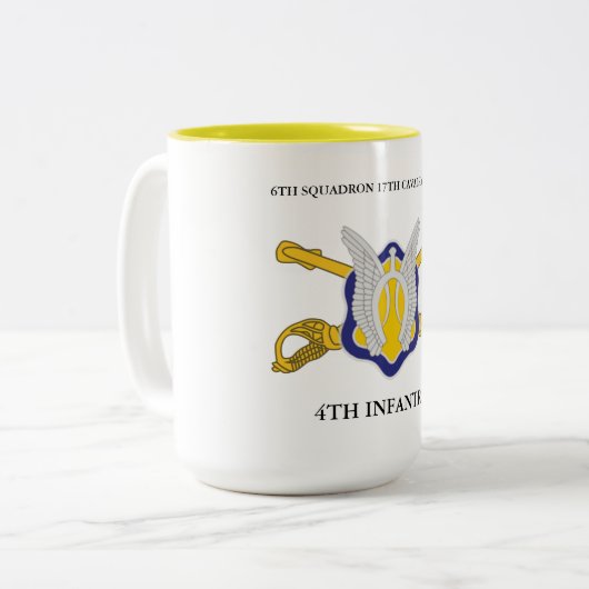 6E SQUADRON 17E CAVALRY RECON 4E INFANTRY TWEEKLEURIGE KOFFIEMOK (Voorkant links)