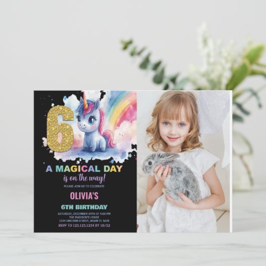 6e Verjaardag Eenhoorn Verjaardag Uitnodigingen fo (Staand voorkant)