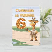 6e verjaardag Schattigee Explorer Giraffe op safar Kaart (Staand voorkant)