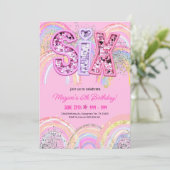 6e Verjaardag Uitnodiging Meisje Bewerkbare Rainbo (Staand voorkant)