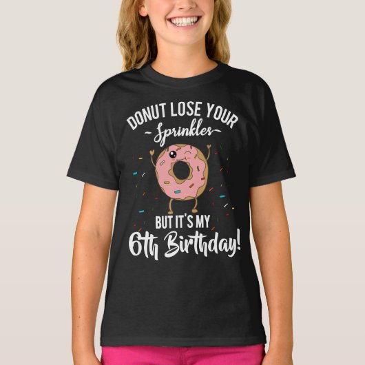 6e verjaardag van de begrafenis van donut Zesde da T-shirt (Voorkant)