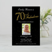 70 en Fabulous Black 70th Birthday Gold Folie Uitnodiging (Staand Voorkant)
