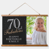 70 en Fabulous Elegant Black 70th Birthday Foto Hangend Wandkleed (Voorkant)