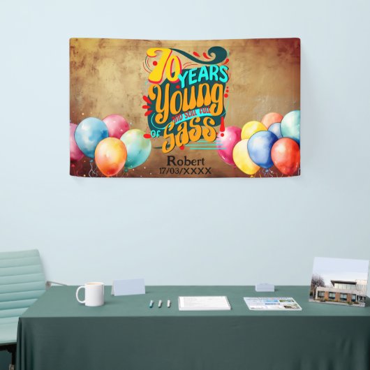 70 jaar jong nog steeds vol met Sass, Retro Groovy Spandoek (Beurs)