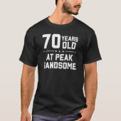 70 jaar oud; op piek knap t-shirt (Voorkant)