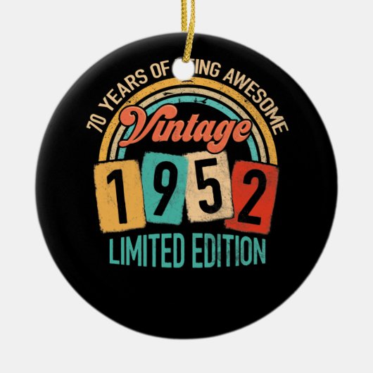 70 jaar oud van Geweldige in 1952 70e verjaardag Keramisch Ornament (Voorkant)
