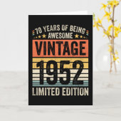 70 Jaar Uitblinken Vintage 1952 Kaart (Gele Bloem)