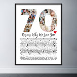 70 redenen waarom we van je houden 70e verjaardag  poster<br><div class="desc">Vier liefde en creëer blijvende herinneringen met deze Reasons Why I Love You Photo Collage. Deze aanpasbare sjabloon stelt u in staat om een oprecht en gepersonaliseerd cadeau te maken dat perfect is voor verschillende gelegenheden, van huwelijksjubilea tot verjaardagen, Valentijnsdag of gewoon omdat. Redenen Waarom ik van je hou -...</div>