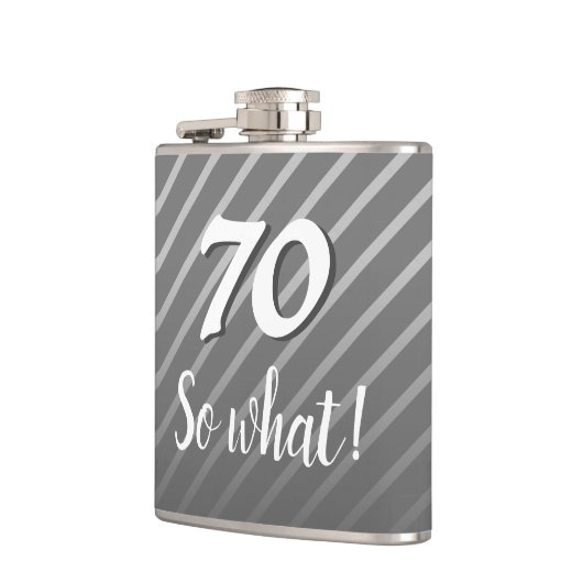 70 wat grappig Elegant Grey Stripe 70th Birthday Heupfles (Links)