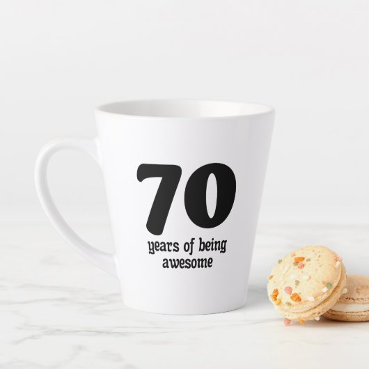 70 years of being awesome latte mok (In situ)