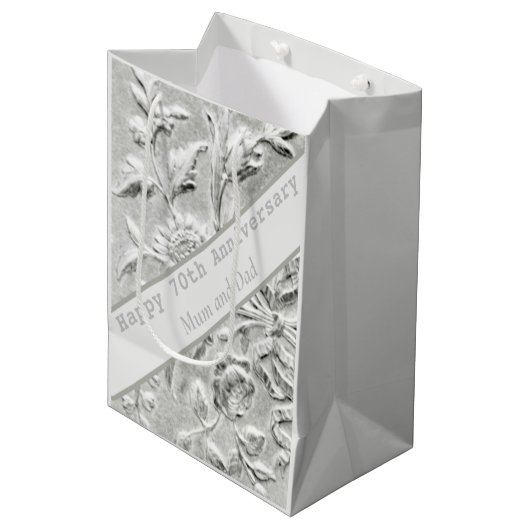 70e Jubileum bewerkbaar Medium Cadeauzakje (Voorkant Gekanteld)