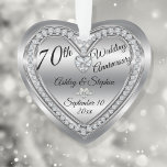 70e Jubileum Diamond Platinum Keepomwille Ornament<br><div class="desc">Elegant faux (bedrukt) diamanten en platinum 70th Wedding Jubileum houden het ontwerp van het ornament door Holiday Hearts Design (gereserveerde rechten) in het oog. De gebieden van de sjabloon worden verstrekt voor u om met uw namen, verjaardag en datum te personaliseren. De stijlen, de grootte en het plaatsen van de...</div>