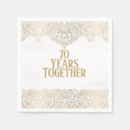 70e Jubileum goudbril op witte luiers Servet