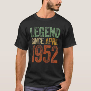 70e verjaardag april geboren 70 jaar legend sinds t-shirt