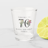 70e verjaardag Cheers met naam Tropical Floral Shot Glas (Voorkant)